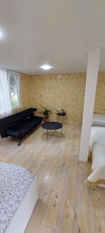 Guest House Mart Villa Martvili Eksteriør bilde