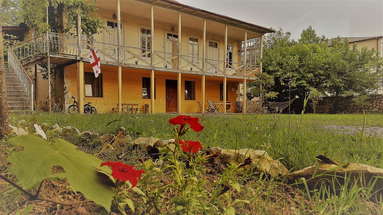 Guest House Mart Villa Martvili Eksteriør bilde